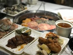 -欢乐时光烤肉火锅自助(龙岩新罗万达店)