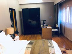 -灞柳驿酒店(香湖湾地铁站店)