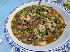 -崴海渔村(虹梅路店)