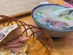 -头壹号  羊汤·饸饹面·大油条(嘉华店)