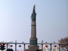 -人民防洪胜利纪念塔