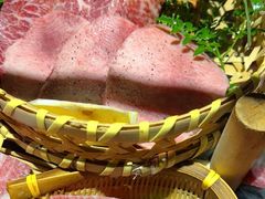 -山川小町·极番烧肉(新地假日广场店)