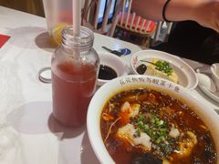 -渝是乎川渝小炒(新世界百货望京店)