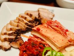 泡菜包五花肉&nbsp;제육보쌈-萨拉伯尔(燕莎友谊商城店)