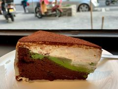 巧克力抹茶蛋糕-black rainbow coffee