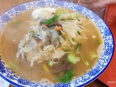 -邱芳粉店(迎宾大道旗舰店)