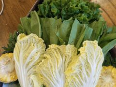 -毛辣果·贵州红酸汤牛肉火锅(西单店)