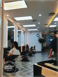 -丁和李朴美发沙龙