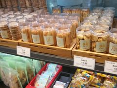 面包甜点陈列柜-仟吉(荟聚中心店)