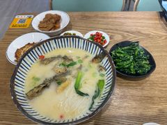 -鲜越鲜鱼粉(财富购物中心店)