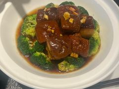 -万重锦·人文川菜馆(骡马市店)