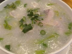 生滚鲜皖鱼骨粥-龙的酒楼·手工早茶·顺德菜(近良路店)