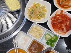 -木槿花韩式炭烤·熟成肉工坊(孙文东路店)