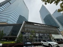 -Apple零售店(华贸购物中心店)