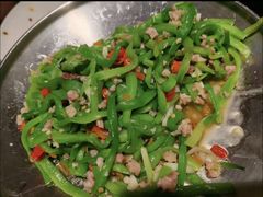 -聚鑫朋酸菜肥肠(文艺路口店)