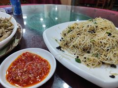 -雄仔农家菜馆·特色葱油鸡(六祖店)