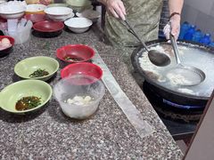 -张阿三馄饨店