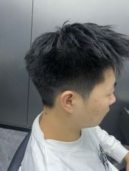 -米可造型烫发染发