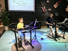 -IN-SHOW音秀音乐艺术中心 架子鼓钢琴(大宁校区)