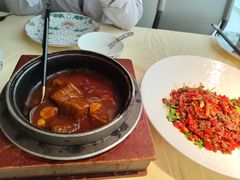 -千百味红餐厅·非遗江西菜(绿地双子塔总店)