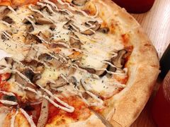 -城市大道红炉披萨烘焙坊