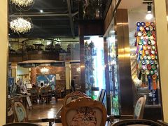 大堂-more than meow吴止猫主题餐厅(承德 中船汇店)