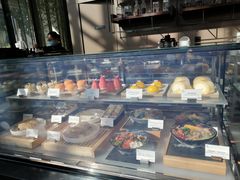 面包甜点陈列柜-深圳中洲万豪酒店·咖啡廊