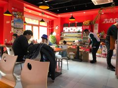 -吉吉向上炭烤鸡肉煲(大学城店)