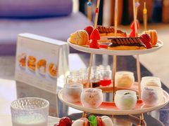 -亚龙湾喜来登·美景台大堂吧