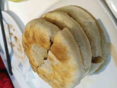 -圣河湾虾饺美食(站前店)
