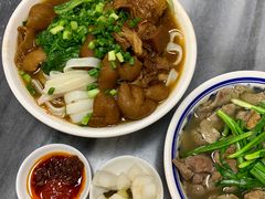 牛腩猪肠河粉-珍珍小食店(西华路店)
