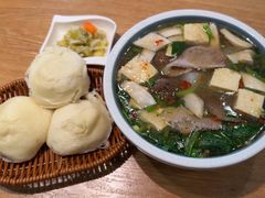 -金莹丸子汤清真(朝外SOHO店)