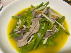 黄花菜烩猪肚-新白鹿餐厅(龙游路总店·杭帮菜名店)