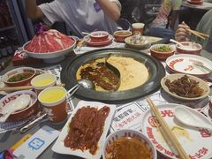 -生活如沸·顺德水牛奶火锅(大学路店)