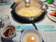 -三个椰子·现砍椰子鸡(金源CBD店)