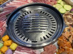 -哈哈碳都·牛肋条无限自助烤肉(台江万达店)