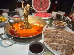 -小龙翻大江文化火锅(太古里店)