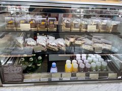 面包甜点陈列柜-哈根达斯(滨江店)