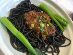 肉酱拌墨汁墨鱼面-寻味顺德·珍之宝酒楼(银钻店)