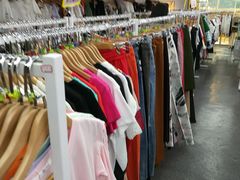 -唯品仓(东山锦轩·现代城店)