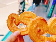 小蝴蝶酥-上海哈尔滨食品厂(淮海中路店)