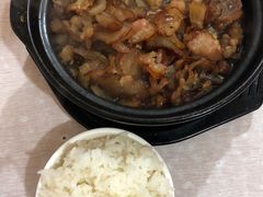 -赵家牛肉砂锅(台西三路店)