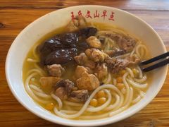 -文山荷鲜居(翠湖店)