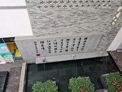 -成都中升之星奔驰4S店