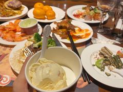 -四海一家自助餐(益田假日广场店)