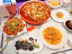 -巴特餐饮6加1音乐餐吧·新疆菜