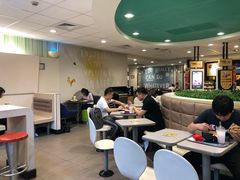 大堂-麦当劳(温州人民路店)