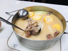 -肥仔文澳门猪骨煲(南京西路店)
