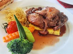 红酒焖鸡-维兰西餐(万泉河店)