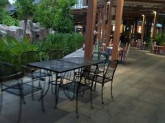 -三亚湾红树林度假酒店美食街